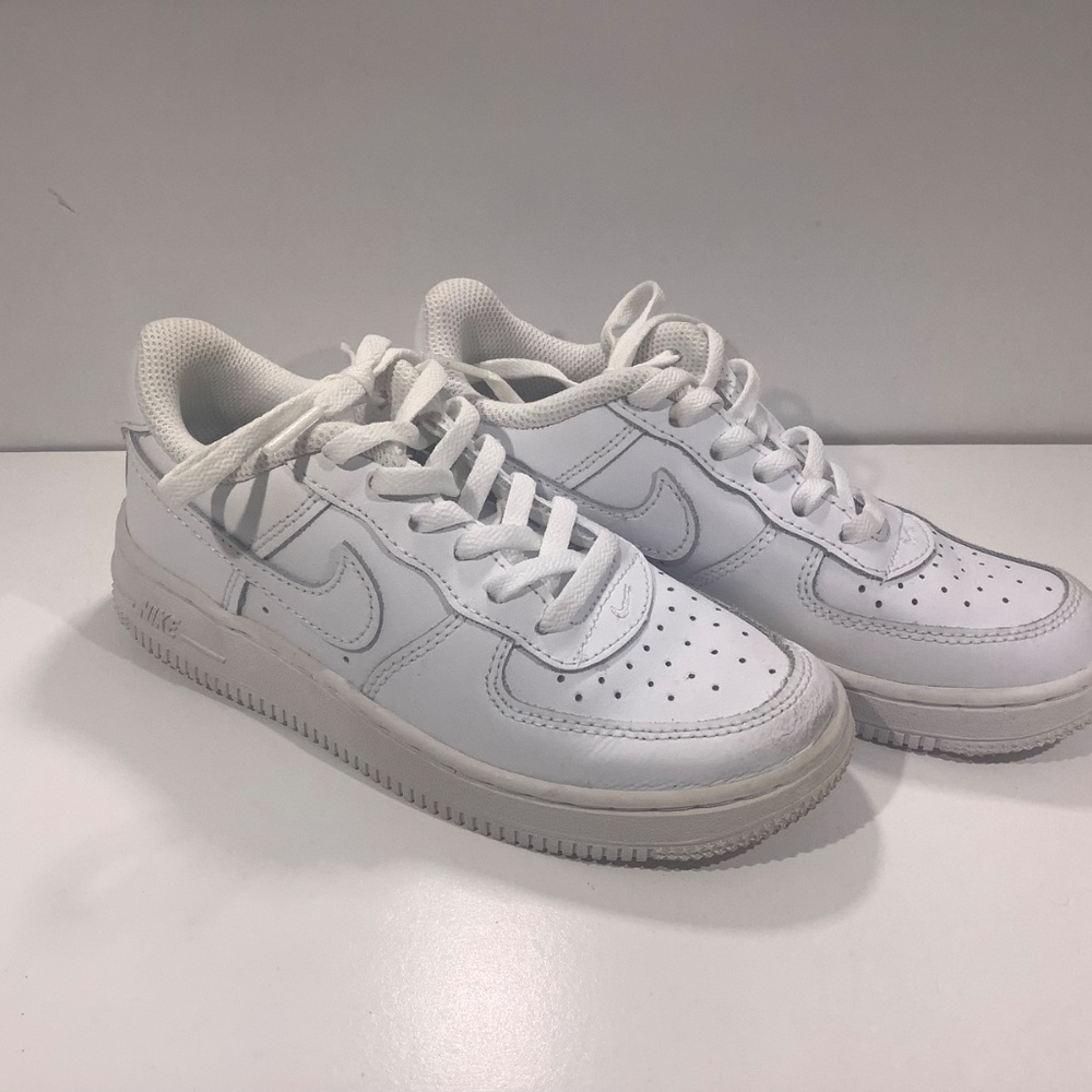 Air Force 1 All White - Picture 2 of 10